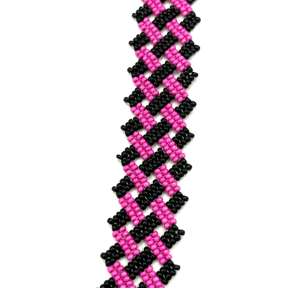 Hand Crafted Basket Weave Beaded Bracelet Fuchsia and Black - Picture 7 of 10